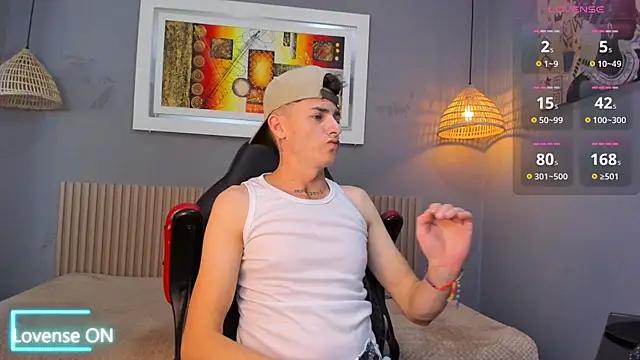 Snapshot of tossetrech chatting on November 30, 3:10 am tossetrech online show from November 30, 3:10 am