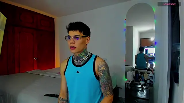 Snapshot of Jordyrodriiguez chatting on January 10, 2:25 am Jordyrodriiguez online show from January 10, 2:25 am