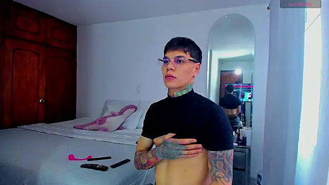 Snapshot of Jordyrodriiguez chatting on January 15, 9:41 pm Jordyrodriiguez online show from January 15, 9:41 pm