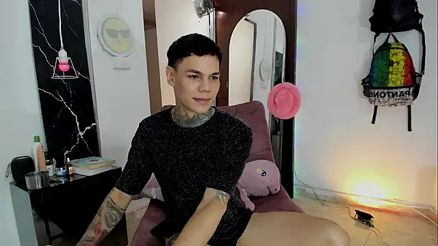 Snapshot of Jordyrodriiguez chatting on November 25, 12:21 am Jordyrodriiguez online show from November 25, 12:21 am