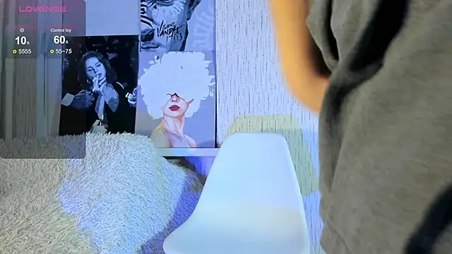 luna-catt online show from February 22, 9:04 pm