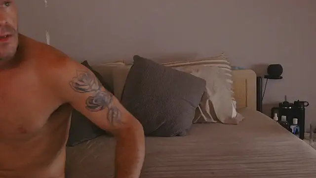 FrankieKentucky online show from October 1, 11:44 pm