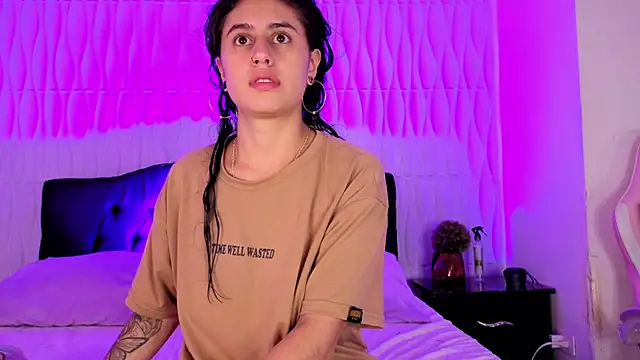 Snapshot of Natasha_Nasty2 chatting on November 1, 8:11 pm Natasha Nasty2 online show from November 1, 8:11 pm