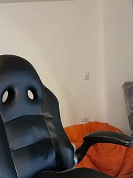 Snapshot of Liissa_cute_ chatting on October 27, 7:18 pm Liissa cute online show from October 27, 7:18 pm