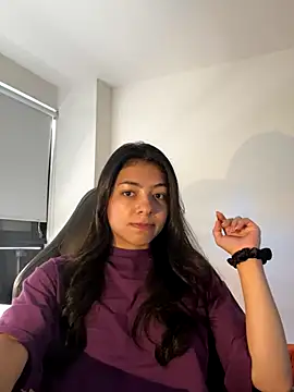 Snapshot of Liissa_cute_ chatting on November 28, 5:48 pm Liissa cute online show from November 28, 5:48 pm