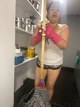 Sweeetness Milf online show from November 14, 11:13 pm