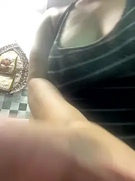 Sweeetness Milf online show from January 17, 6:22 pm