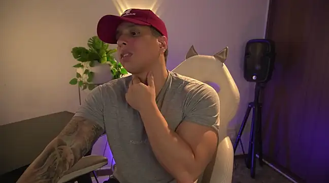 appolo allen online show from March 4, 5:11 am