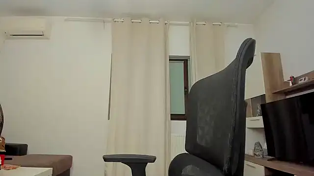 justchloex online show from September 30, 3:33 am