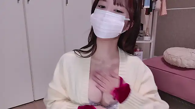 Snapshot of TsukasaSakai chatting on December 22, 3:55 am TsukasaSakai online show from December 22, 3:55 am