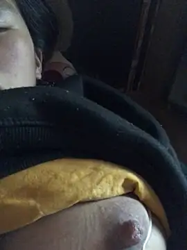 Snapshot of xotm chatting on February 1, 8:08 am xotm online show from February 1, 8:08 am