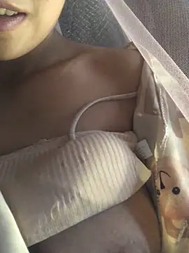 Snapshot of xotm chatting on February 25, 1:41 am xotm online show from February 25, 1:41 am