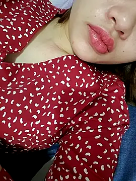 Snapshot of Wettpussyxx chatting on November 13, 1:04 am Wettpussyxx online show from November 13, 1:04 am