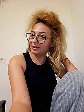 Selenna emma online show from October 28, 3:47 pm