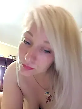 Snapshot of Tina_Alev chatting on March 18, 5:42 pm Tina Alev online show from March 18, 5:42 pm