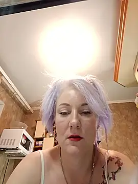 Snapshot of Tina_Alev chatting on December 2, 4:57 pm Tina Alev online show from December 2, 4:57 pm