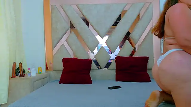 LeidyJones online show from March 18, 6:37 pm