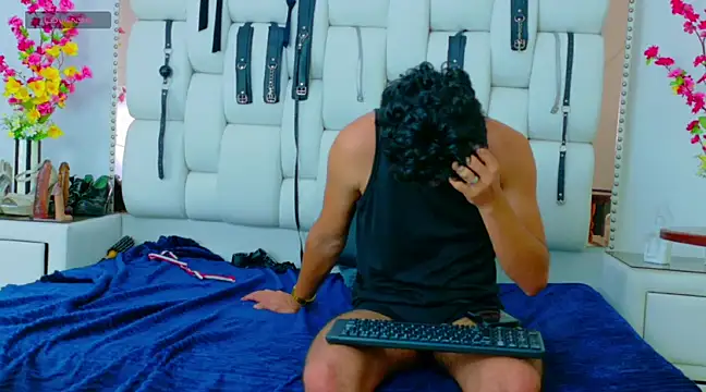 LeidyJones online show from March 19, 9:37 pm