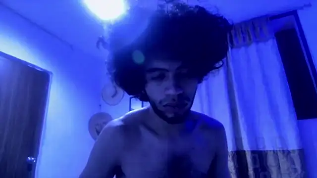 Snapshot of sweet_tippot chatting on February 28, 3:04 am sweet tippot online show from February 28, 3:04 am