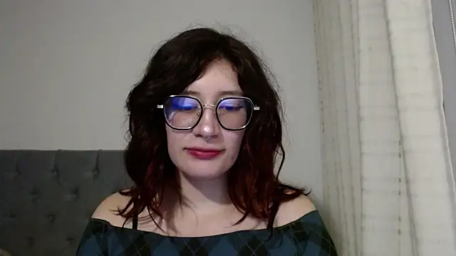 Snapshot of mariana124- chatting on January 9, 11:13 pm mariana124- online show from January 9, 11:13 pm
