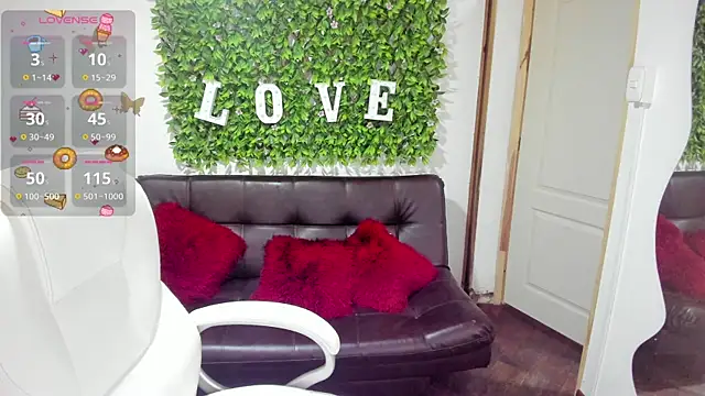 Enma  clark online show from February 4, 7:11 pm