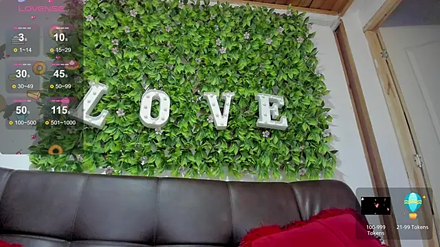 Enma  clark online show from March 22, 1:00 am