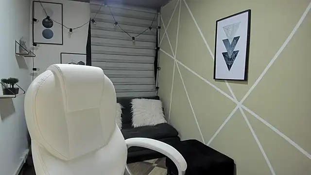 Enma  clark online show from September 20, 4:02 am