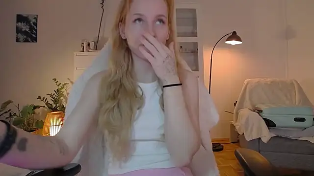 ginger vi online show from February 25, 10:07 pm