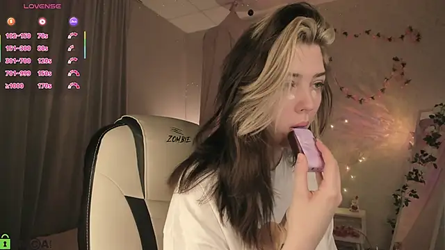 Vanessa Walters online show from January 19, 3:10 am