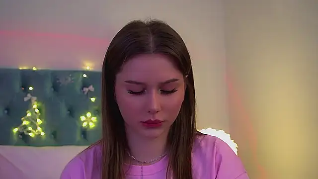 DianaVert online show from December 4, 6:27 pm