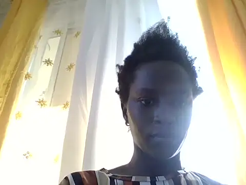 Snapshot of queen-goddess chatting on October 2, 1:18 pm queen-goddess online show from October 2, 1:18 pm