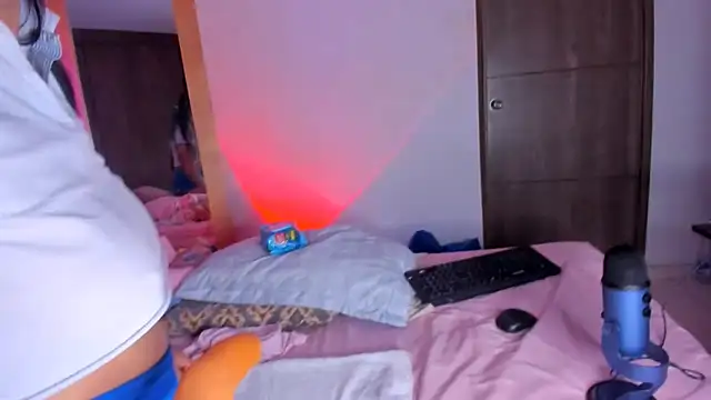 Snapshot of brendaruiz chatting on February 26, 9:42 am brendaruiz online show from February 26, 9:42 am