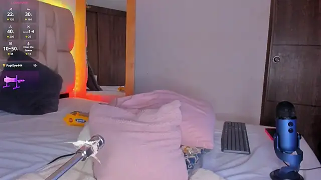 Snapshot of brendaruiz chatting on October 1, 12:00 pm brendaruiz online show from October 1, 12:00 pm