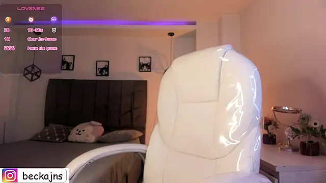 Snapshot of Beck_jones chatting on November 8, 3:45 pm Beck jones online show from November 8, 3:45 pm