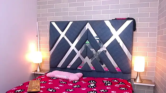 AndreaGil  online show from January 18, 11:11 am