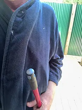 twist699 online show from April 20, 5:59 pm