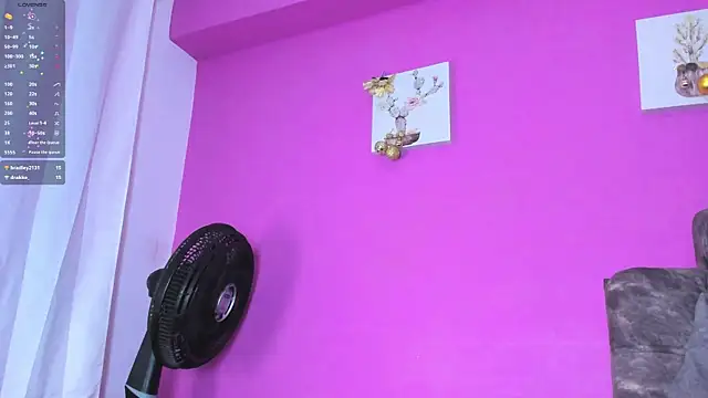 Snapshot of jade_brunnette chatting on January 26, 2:35 am jade brunnette online show from January 26, 2:35 am