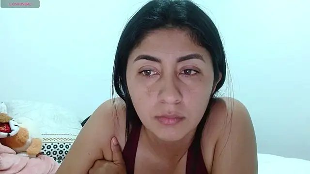 Snapshot of danna_peterson1 chatting on November 8, 3:39 am danna peterson1 online show from November 8, 3:39 am