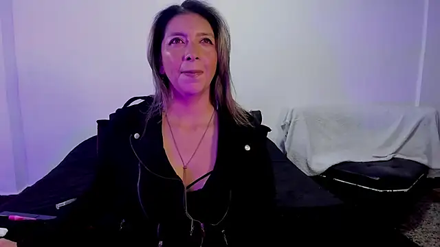 MichelleManson online show from October 7, 10:56 am