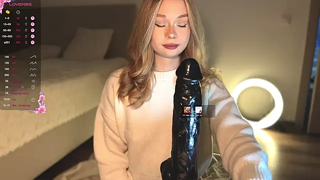 diaanona online show from February 16, 9:33 pm