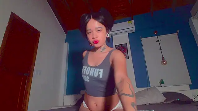 Snapshot of ariana-white- chatting on September 12, 12:22 am ariana-white- online show from September 12, 12:22 am