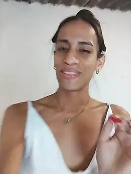 Snapshot of AlexaWarner chatting on November 16, 4:12 pm AlexaWarner online show from November 16, 4:12 pm