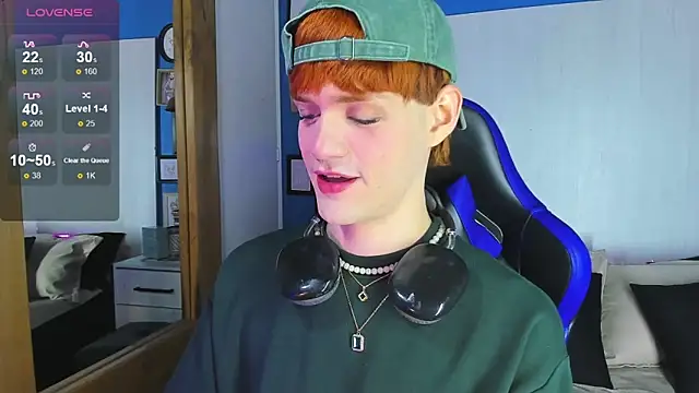 VladHellsing4 online show from September 27, 1:38 pm