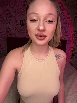 Kimsweet7 online show from December 28, 6:18 pm