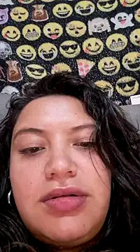 Snapshot of darling_boobs chatting on February 6, 4:10 am darling boobs online show from February 6, 4:10 am