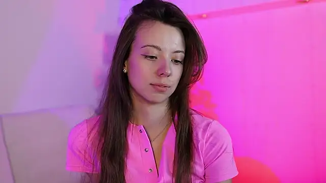 Snapshot of Goldy_Grace_ chatting on February 9, 5:54 pm Goldy Grace  online show from February 9, 5:54 pm