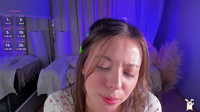 Snapshot of Goldy_Grace_ chatting on February 19, 3:05 pm Goldy Grace  online show from February 19, 3:05 pm