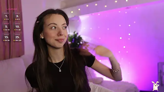 Snapshot of Goldy_Grace_ chatting on March 3, 11:11 am Goldy Grace  online show from March 3, 11:11 am