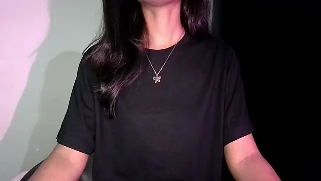 Snapshot of glowybekwa chatting on January 20, 7:46 pm glowybekwa online show from January 20, 7:46 pm