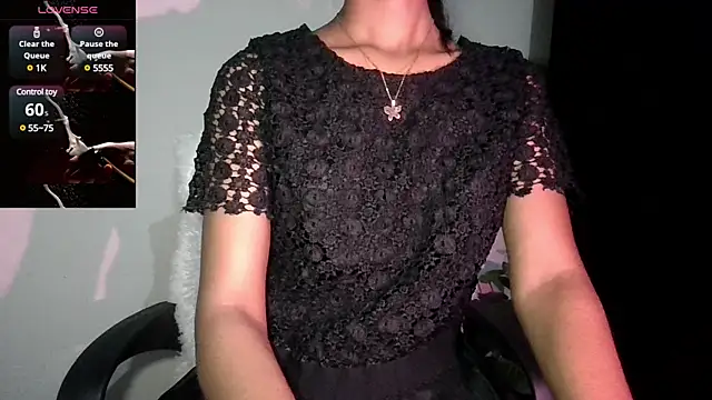 Snapshot of glowybekwa chatting on March 11, 10:42 pm glowybekwa online show from March 11, 10:42 pm